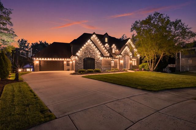 12023 Ashbrook Lane, Mokena, IL 60448