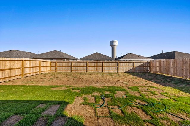 1009 Seedling, Seguin, TX 78155