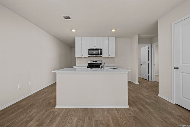 1009 Seedling, Seguin, TX 78155