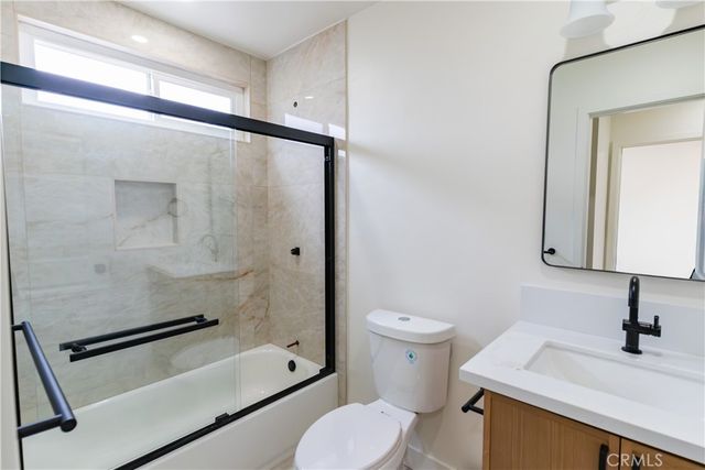 3445 Edgehill 4, Los Angeles, CA 90018