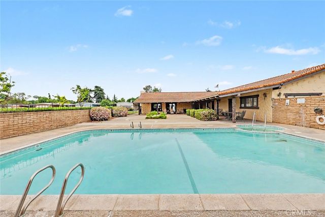 2240 Golden Oak 119, Merced, CA 95341