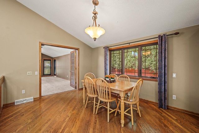 512 Dorn Drive, Waunakee, WI 53597