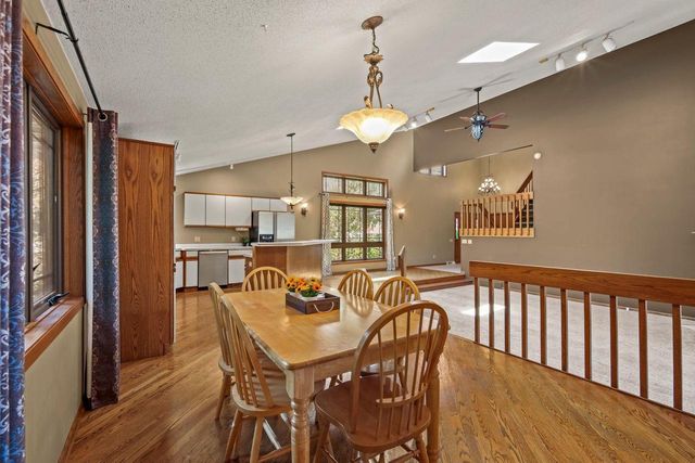 512 Dorn Drive, Waunakee, WI 53597