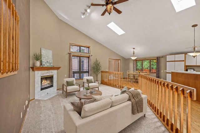 512 Dorn Drive, Waunakee, WI 53597