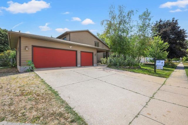 512 Dorn Drive, Waunakee, WI 53597
