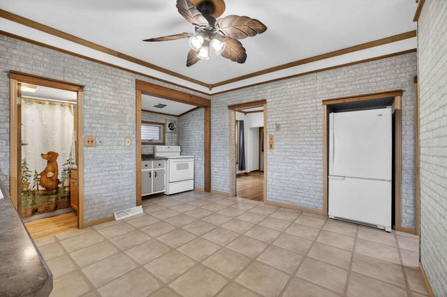 717 N Howell Street, Davenport, IA 52802