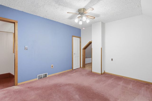 717 N Howell Street, Davenport, IA 52802