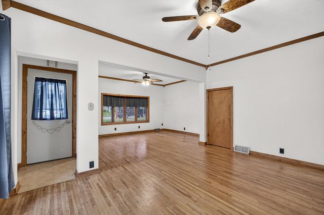 717 N Howell Street, Davenport, IA 52802