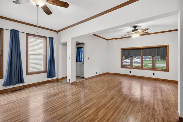 717 N Howell Street, Davenport, IA 52802