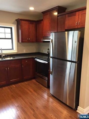 648 Godwin Avenue 3, Midland Park, NJ 07432