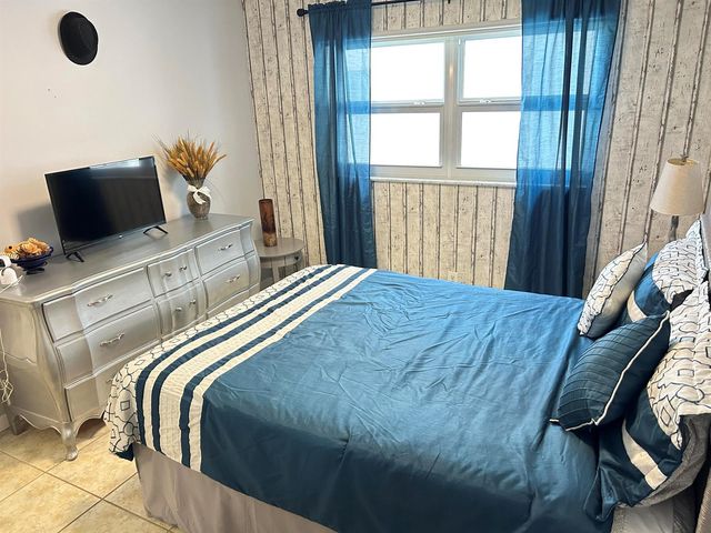 4880 NW 22nd Street 214, Lauderhill, FL 33311