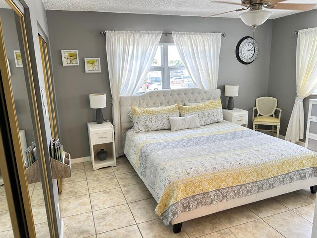 4880 NW 22nd Street 214, Lauderhill, FL 33311