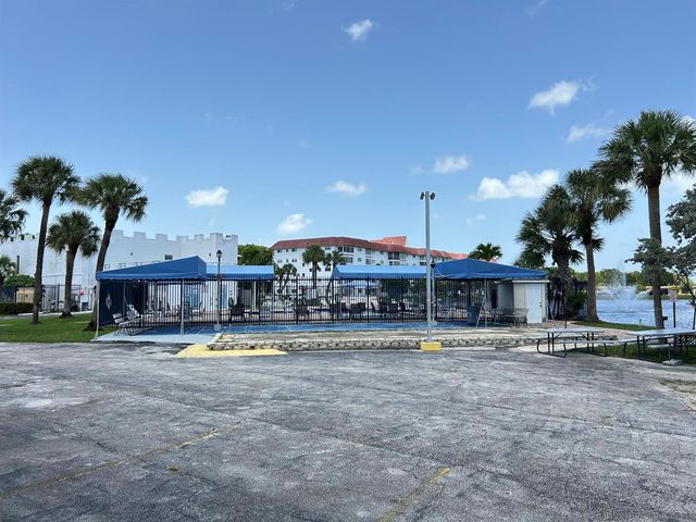 4880 NW 22nd Street 214, Lauderhill, FL 33311