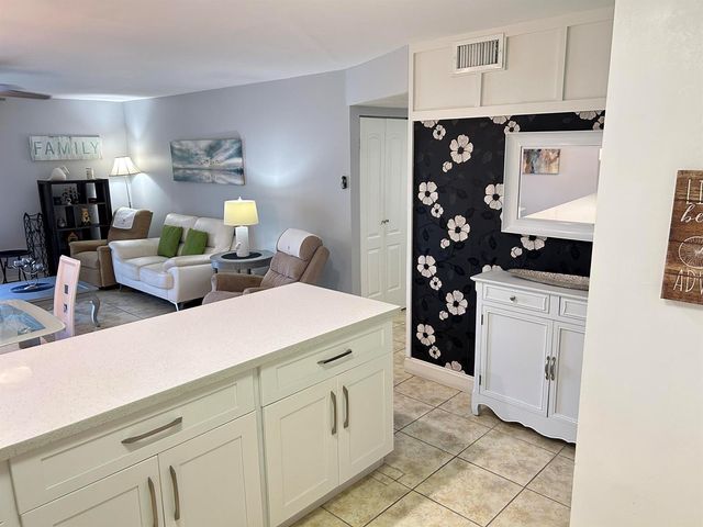 4880 NW 22nd Street 214, Lauderhill, FL 33311