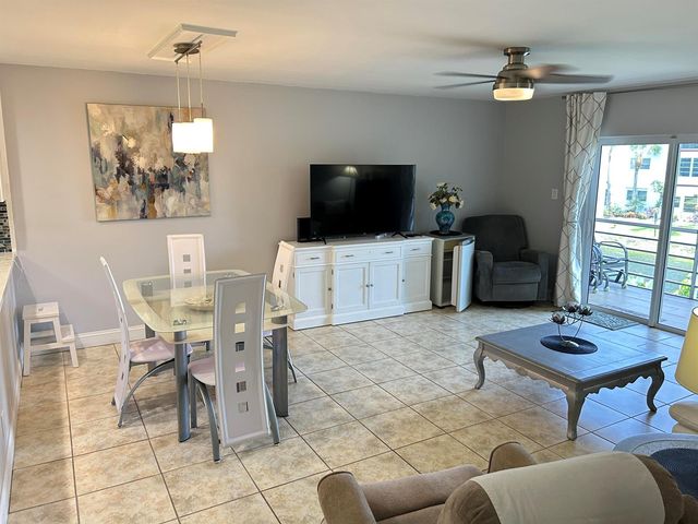 4880 NW 22nd Street 214, Lauderhill, FL 33311