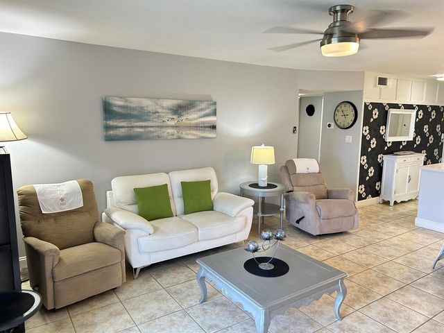 4880 NW 22nd Street 214, Lauderhill, FL 33311