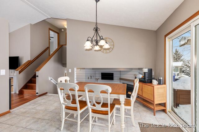 831 Scott Woods Drive NE, Comstock Park, MI 49321