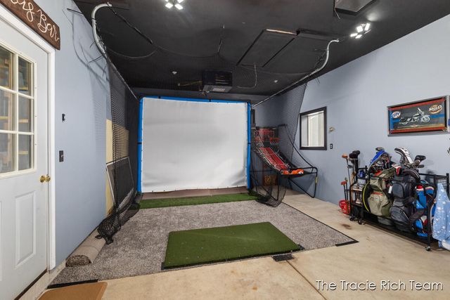 831 Scott Woods Drive NE, Comstock Park, MI 49321