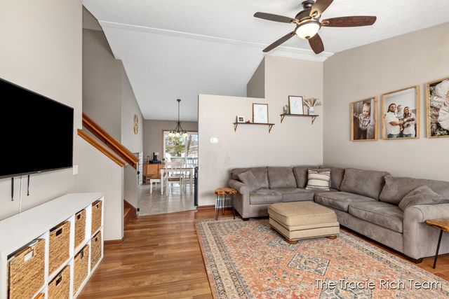 831 Scott Woods Drive NE, Comstock Park, MI 49321