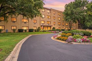 6600 S Brainard Avenue 212, Countryside, IL 60525