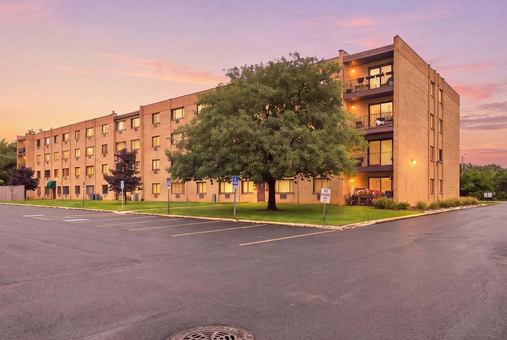 6600 S Brainard Avenue 212, Countryside, IL 60525 — photo 2