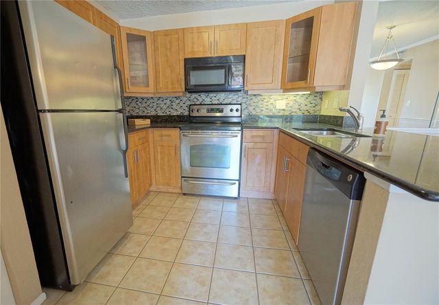 5748 BAYWATER DRIVE, Tampa, FL 33615