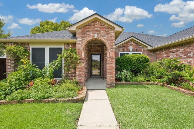 403 Stockbridge Ln, League City, TX 77539