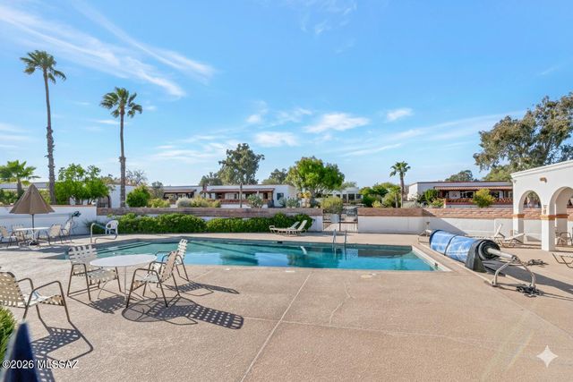481 S Paseo Lobo Unit B, Green Valley, AZ 85614