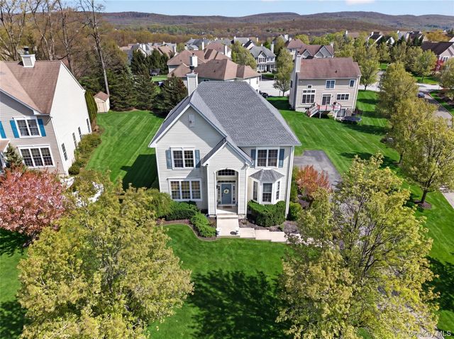 17 Oldwyck Crescent, Highland Mills, NY 10930