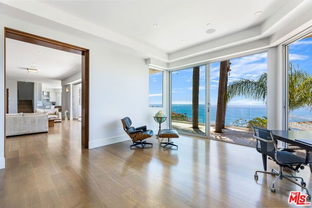 200 Arno Way, Pacific Palisades (los Angeles), CA 90272