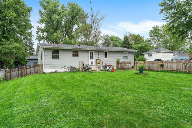176 8th Avenue NE, Forest Lake, MN 55025