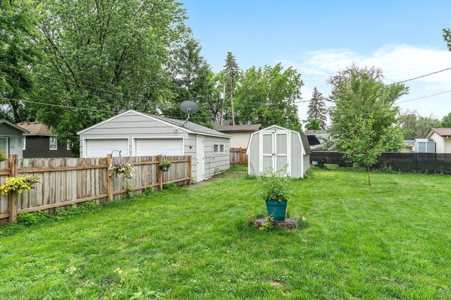 176 8th Avenue NE, Forest Lake, MN 55025