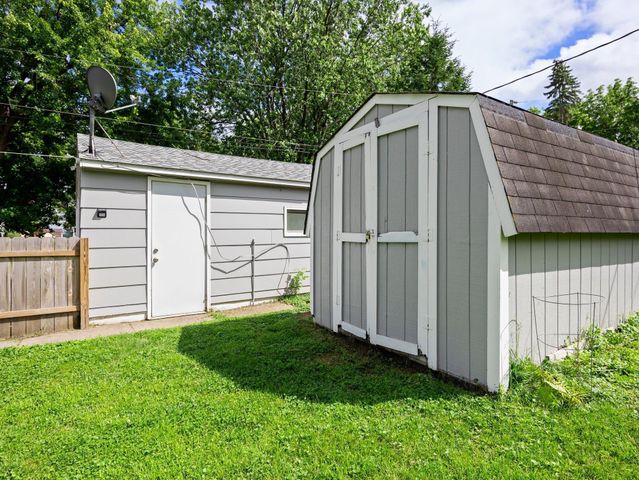 176 8th Avenue NE, Forest Lake, MN 55025