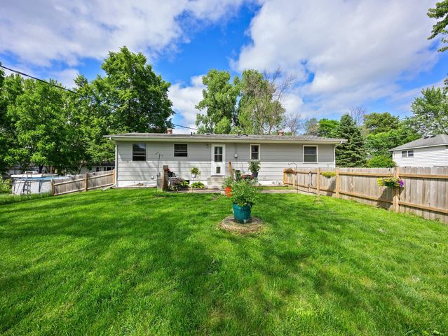 176 8th Avenue NE, Forest Lake, MN 55025