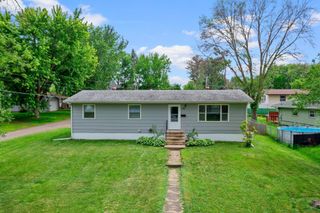 176 8th Avenue NE, Forest Lake, MN 55025