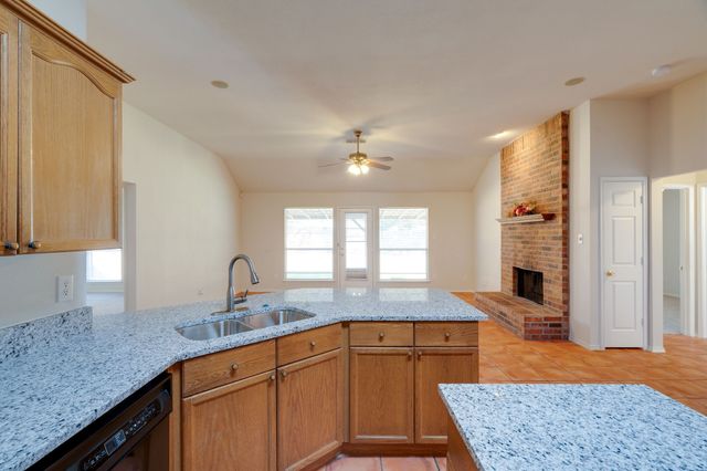 4700 Saint Thomas Place, Fort Worth, TX 76135