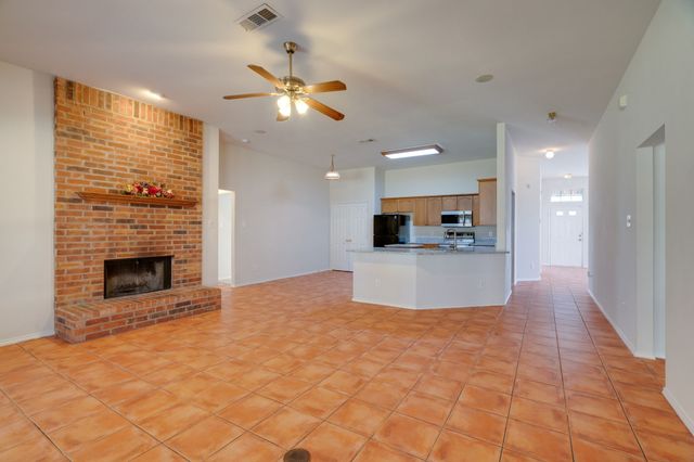 4700 Saint Thomas Place, Fort Worth, TX 76135