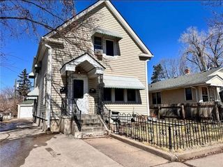 947 6th Street E, Saint Paul, MN 55106
