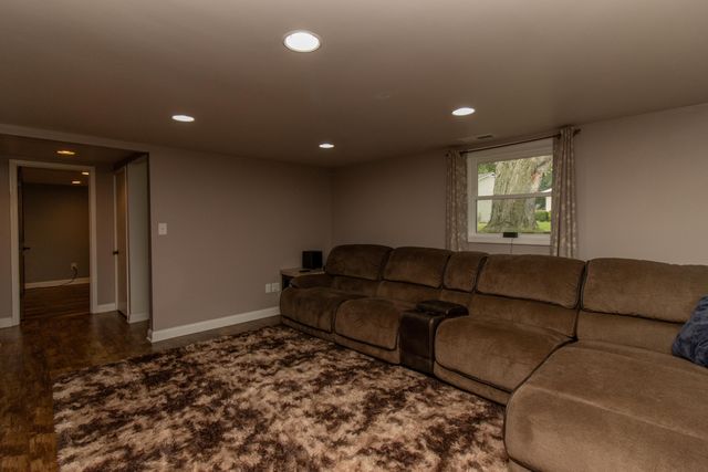 257 Navajo Trail, Lowell, IN 46356
