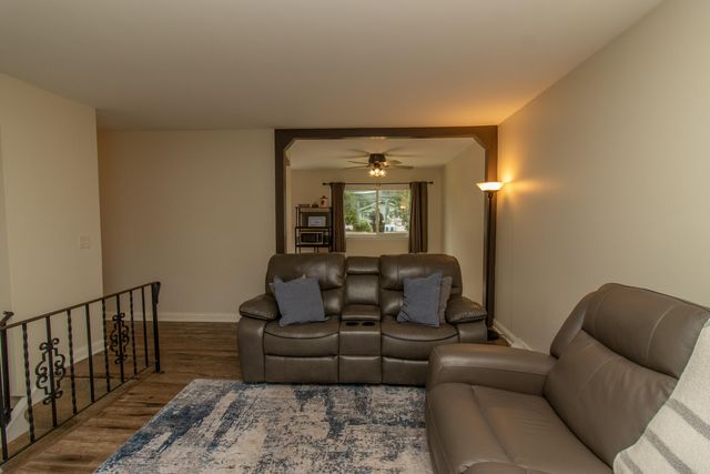 257 Navajo Trail, Lowell, IN 46356