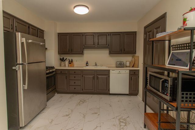 257 Navajo Trail, Lowell, IN 46356