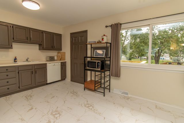 257 Navajo Trail, Lowell, IN 46356