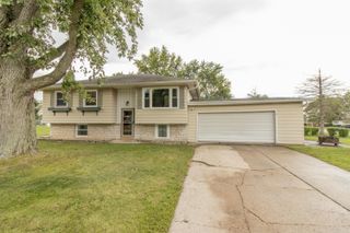 257 Navajo Trail, Lowell, IN 46356