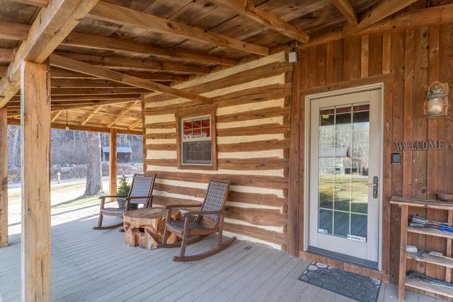 6102 Jennings Creek RD, Buchanan, VA 24066