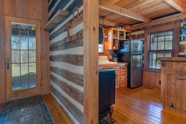 6102 Jennings Creek RD, Buchanan, VA 24066