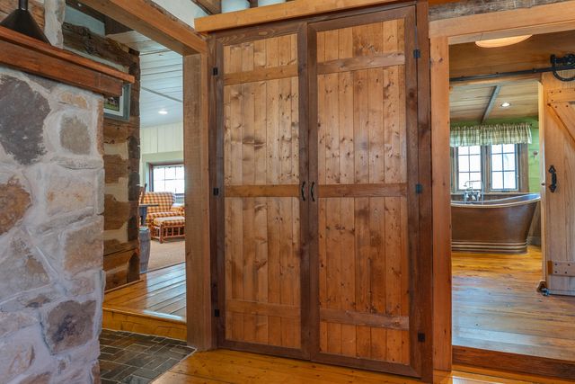 6102 Jennings Creek RD, Buchanan, VA 24066