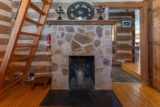 6102 Jennings Creek RD, Buchanan, VA 24066