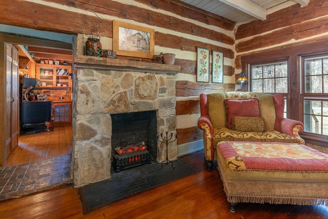 6102 Jennings Creek RD, Buchanan, VA 24066