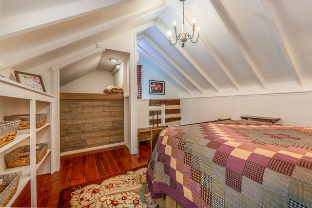 6102 Jennings Creek RD, Buchanan, VA 24066