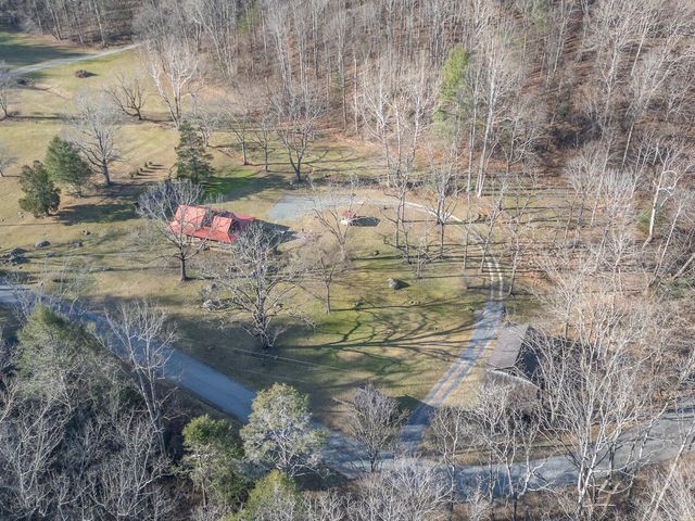 6102 Jennings Creek RD, Buchanan, VA 24066